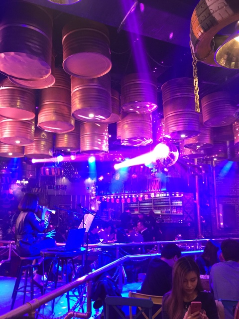 石家庄极速前进烧烤吧3